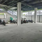 Cattail Guest House Pontianak